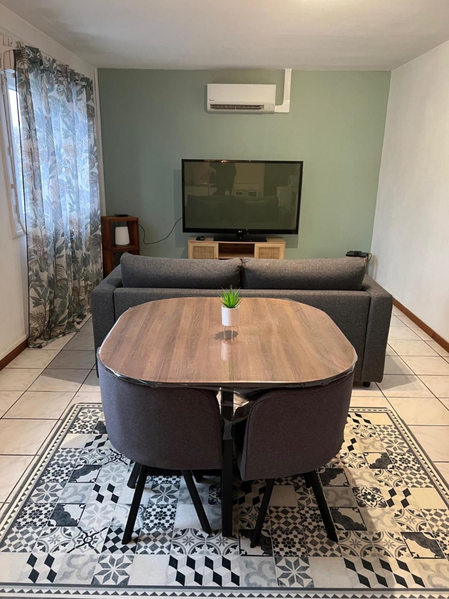 Appartement T2 Cosy Saint-Éloy-les-Mines エクステリア 写真