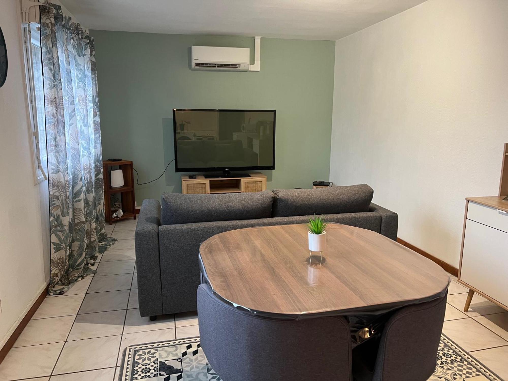 Appartement T2 Cosy Saint-Éloy-les-Mines エクステリア 写真